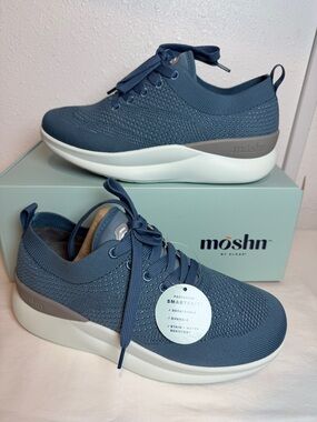 MOSHN By KLOGS Woman’s size 7.5 NIB LEAP Blue Stone